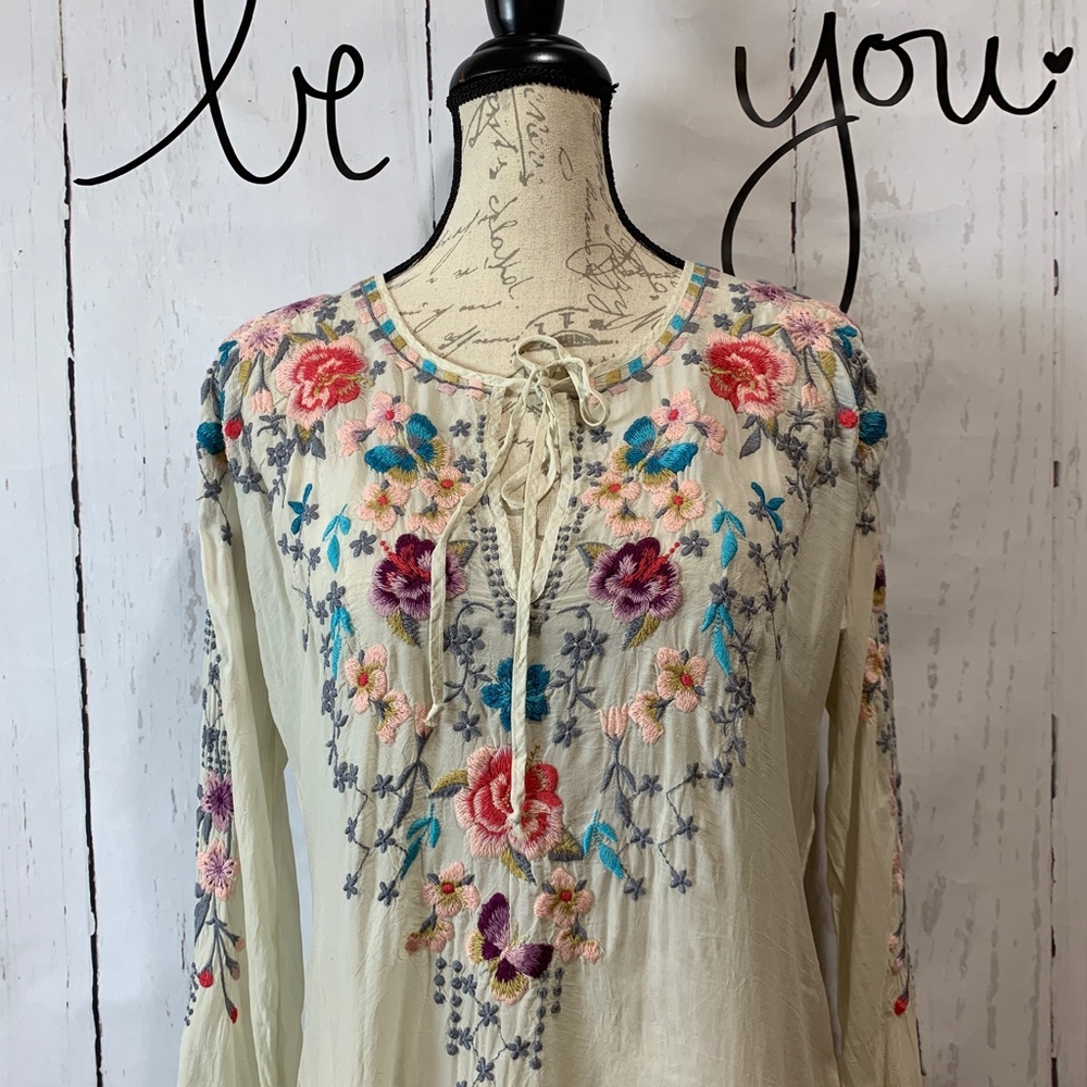Johnny Was Butterfly Blouse Embroidered Boho Tunic - Picture 4 of 8